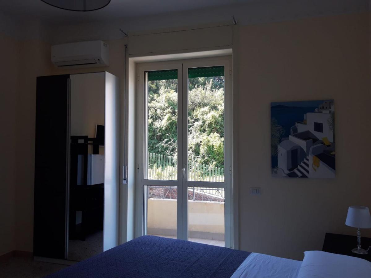 Casa Umberto Panzió Salerno Kültér fotó