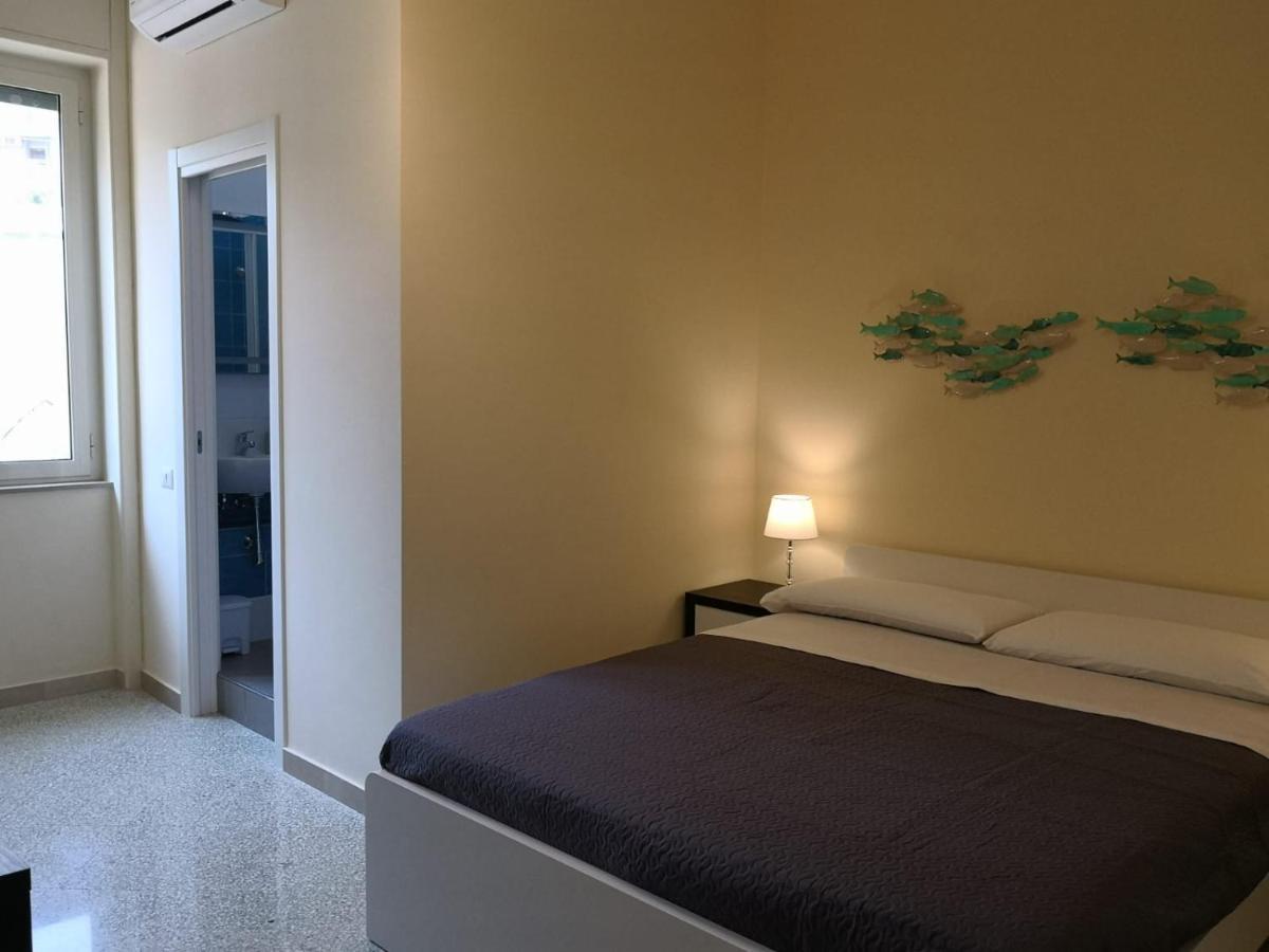 Casa Umberto Panzió Salerno Kültér fotó