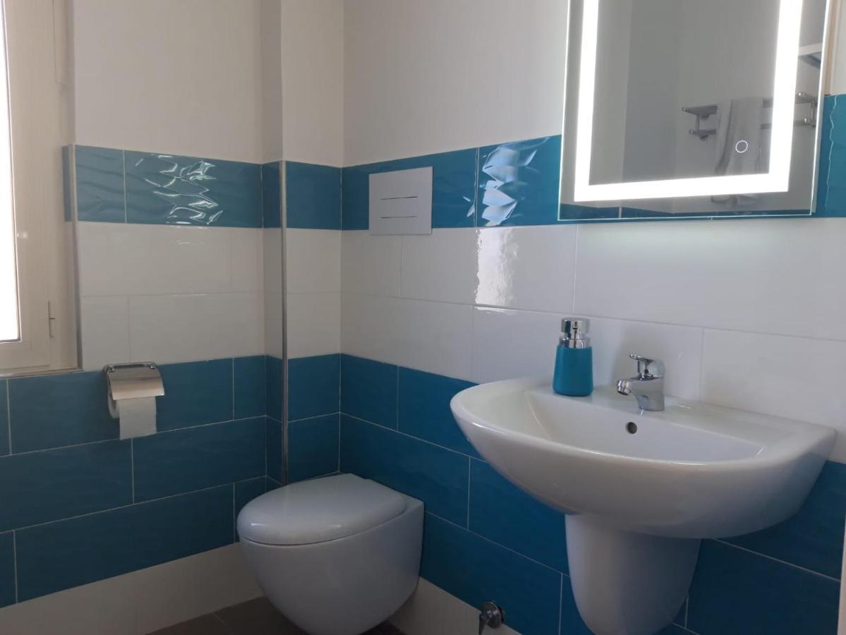 Casa Umberto Panzió Salerno Kültér fotó